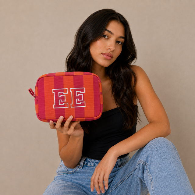 Signature Monogram Pouch - Bordado