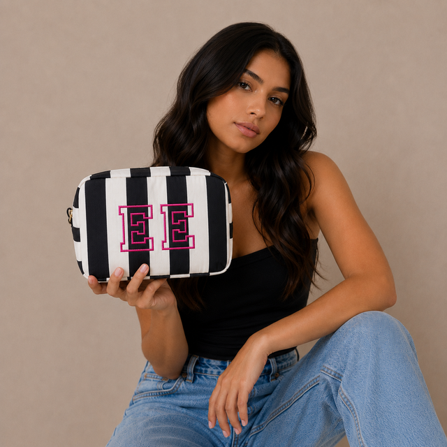 Signature Monogram Pouch - Bordado