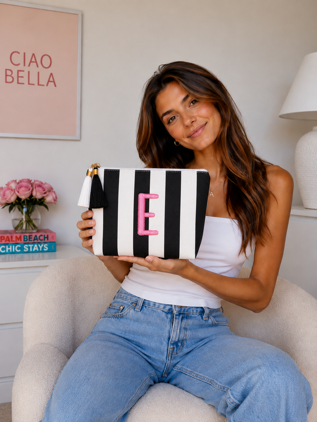Signature Monogram Vanity Pouch - Bordado