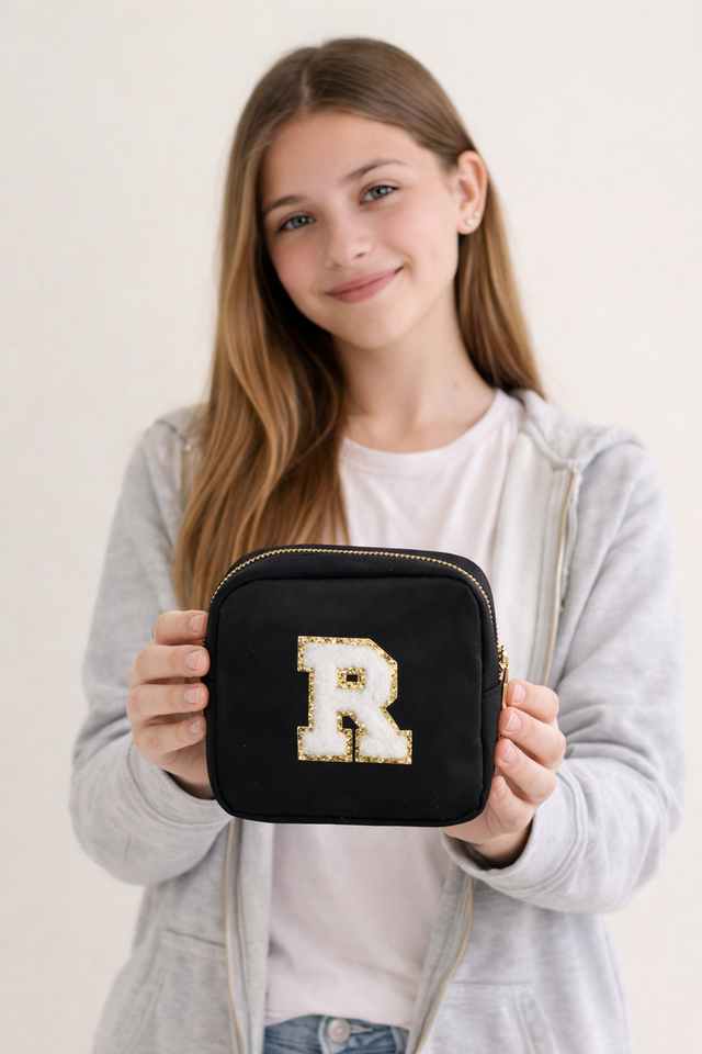 Mini Care Nylon Pouch Black - So Aesthetic!