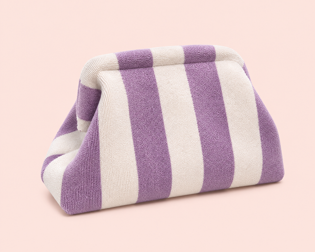 Maxi Pouch Plush Lila- So Aesthetic!